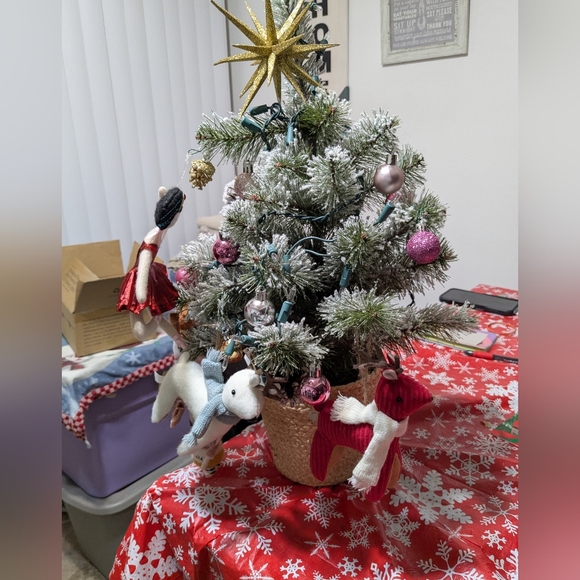 Beautiful Miniature Christmas Tree with Lights!!! - Picture 3 of 9